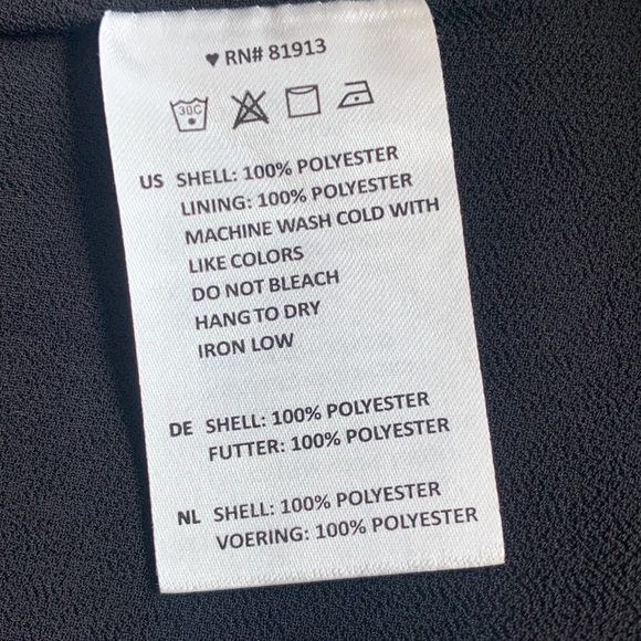 Cooper & Ella Black Ruffle Cold Shoulder Top Large - Picture 11 of 12